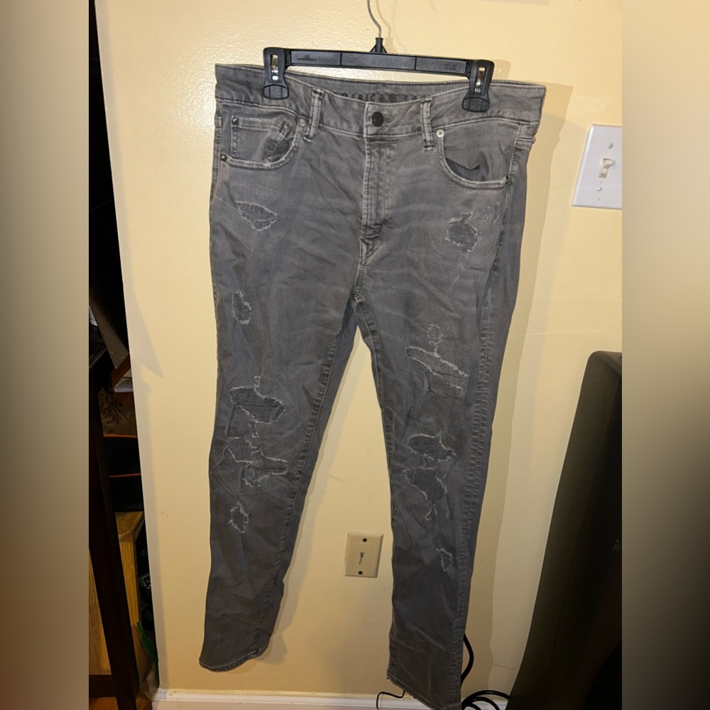 Grey American eagle ripped jeans